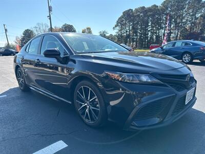 2021 Toyota Camry SE   - Photo 7 - Hayes, VA 23072