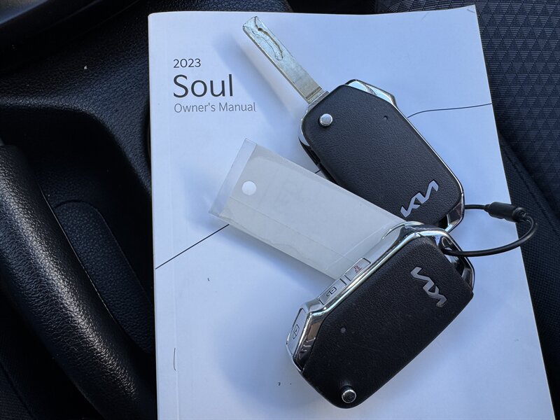 2023 Kia Soul LX   - Photo 14 - Hayes, VA 23072
