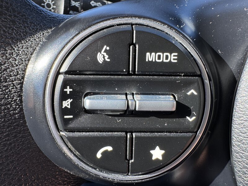 2023 Kia Soul LX - Photo 12 - Hayes, VA 23072