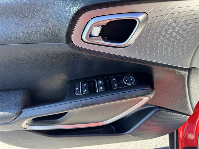 2023 Kia Soul LX   - Photo 21 - Hayes, VA 23072