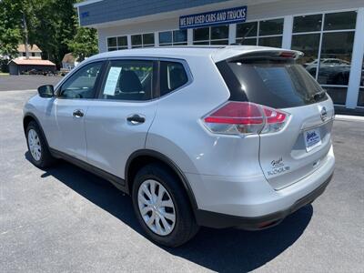 2016 Nissan Rogue S   - Photo 3 - Hayes, VA 23072