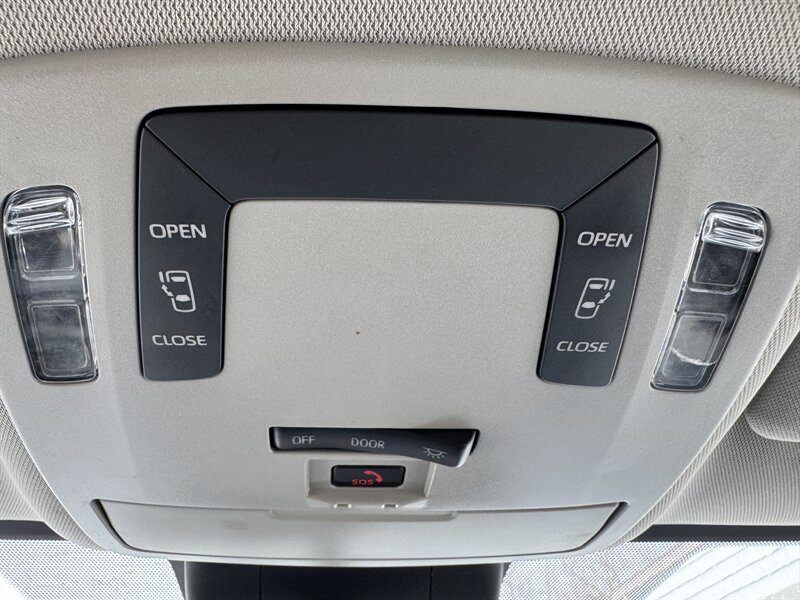 2021 Toyota Sienna LE 8-Passenger - Photo 28 - Hayes, VA 23072