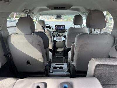 2021 Toyota Sienna LE 8-Passenger - Photo 12 - Hayes, VA 23072