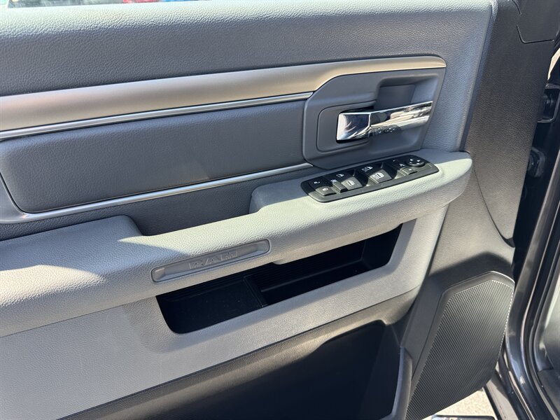 2016 RAM 1500 Big Horn - Photo 10 - Hayes, VA 23072