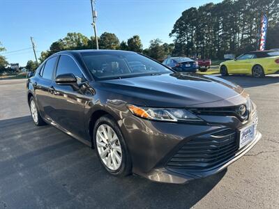 2019 Toyota Camry LE   - Photo 7 - Hayes, VA 23072