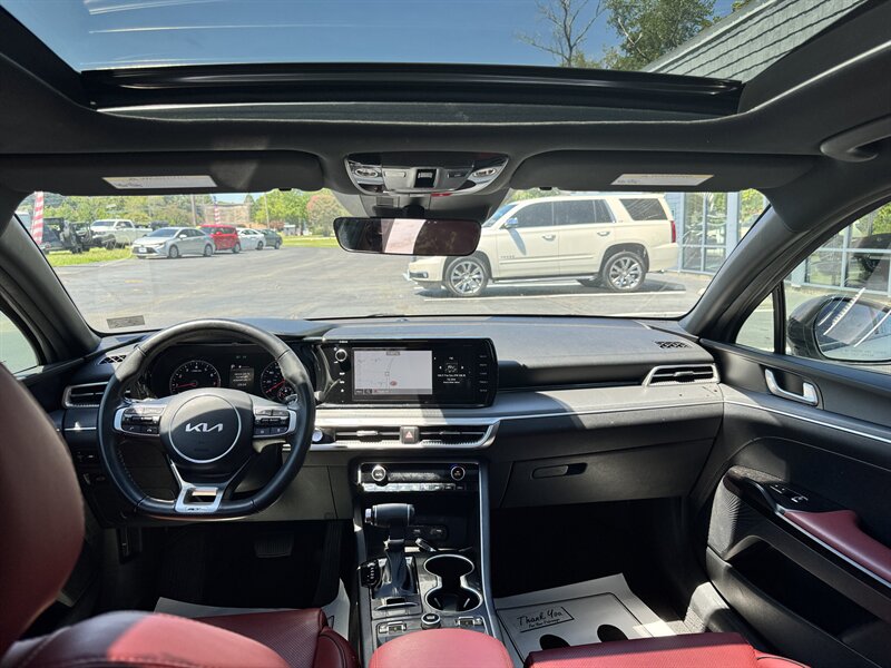 2024 Kia K5 GT-Line - Photo 12 - Hayes, VA 23072