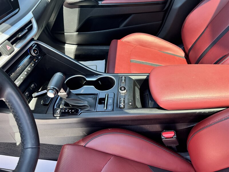 2024 Kia K5 GT-Line - Photo 14 - Hayes, VA 23072