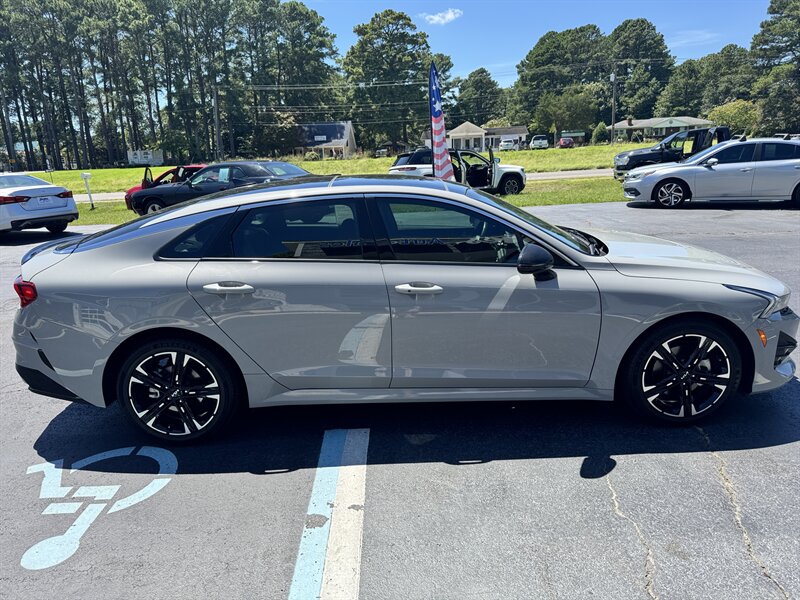 2024 Kia K5 GT-Line - Photo 6 - Hayes, VA 23072