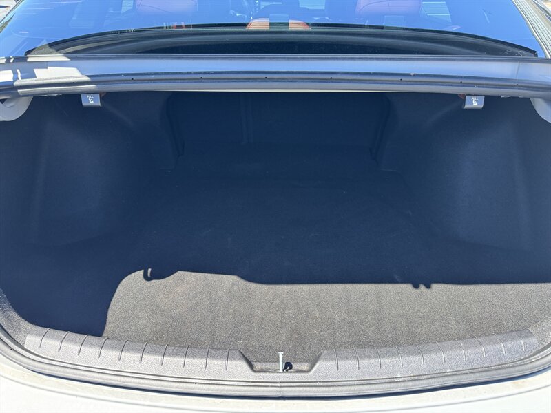 2024 Kia K5 GT-Line - Photo 16 - Hayes, VA 23072