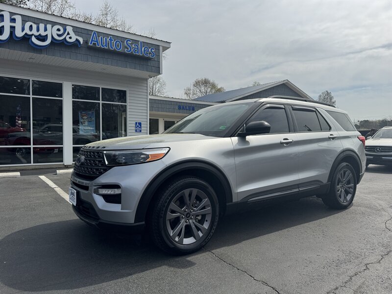 2022 Ford Explorer XLT   - Photo 1 - Hayes, VA 23072