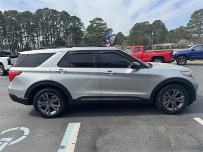 2022 Ford Explorer XLT   - Photo 6 - Hayes, VA 23072