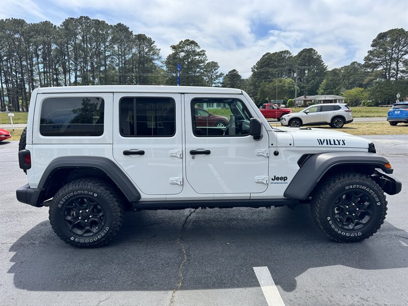 2023 Jeep Wrangler Willys 4xe - Photo 7 - Hayes, VA 23072