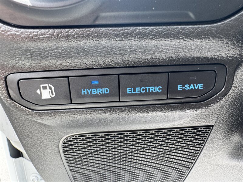 2023 Jeep Wrangler Willys 4xe - Photo 23 - Hayes, VA 23072