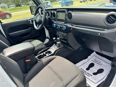 2023 Jeep Wrangler Willys 4xe - Photo 15 - Hayes, VA 23072