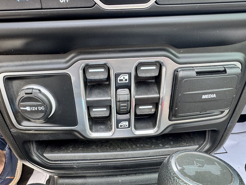 2023 Jeep Wrangler Willys 4xe - Photo 29 - Hayes, VA 23072
