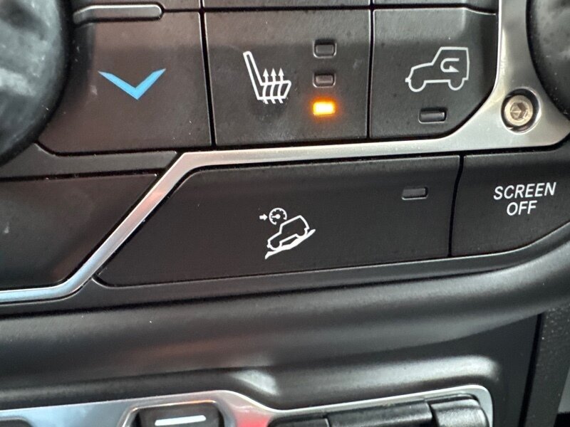 2020 Jeep Wrangler Sahara Altitude - Photo 26 - Hayes, VA 23072
