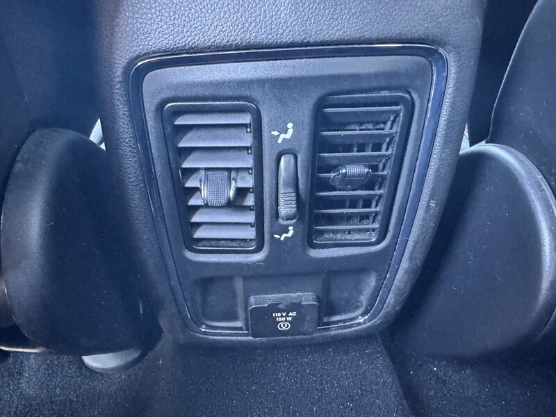 2021 Jeep Grand Cherokee Laredo X - Photo 11 - Hayes, VA 23072