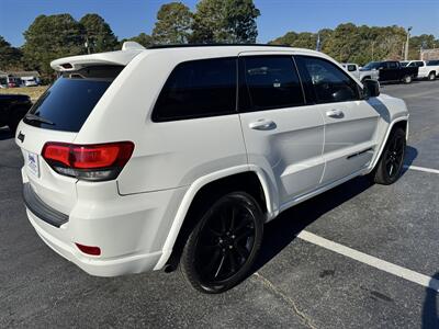 2021 Jeep Grand Cherokee Laredo X - Photo 5 - Hayes, VA 23072