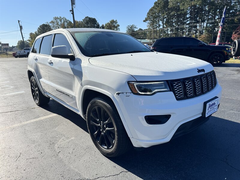 2021 Jeep Grand Cherokee Laredo X - Photo 7 - Hayes, VA 23072