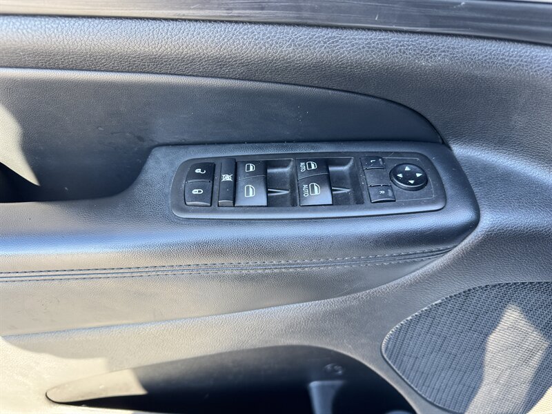 2021 Jeep Grand Cherokee Laredo X - Photo 14 - Hayes, VA 23072