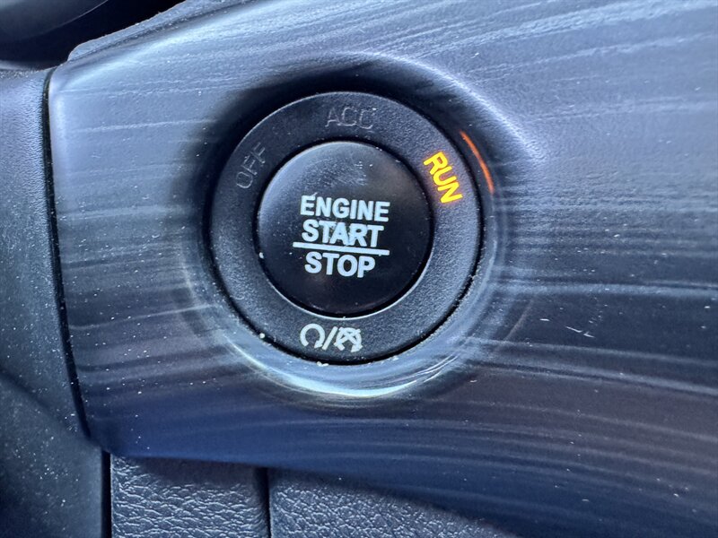 2021 Jeep Grand Cherokee Laredo X - Photo 25 - Hayes, VA 23072