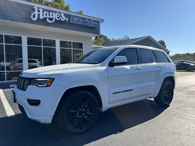 2021 Jeep Grand Cherokee Laredo X   - Photo 1 - Hayes, VA 23072