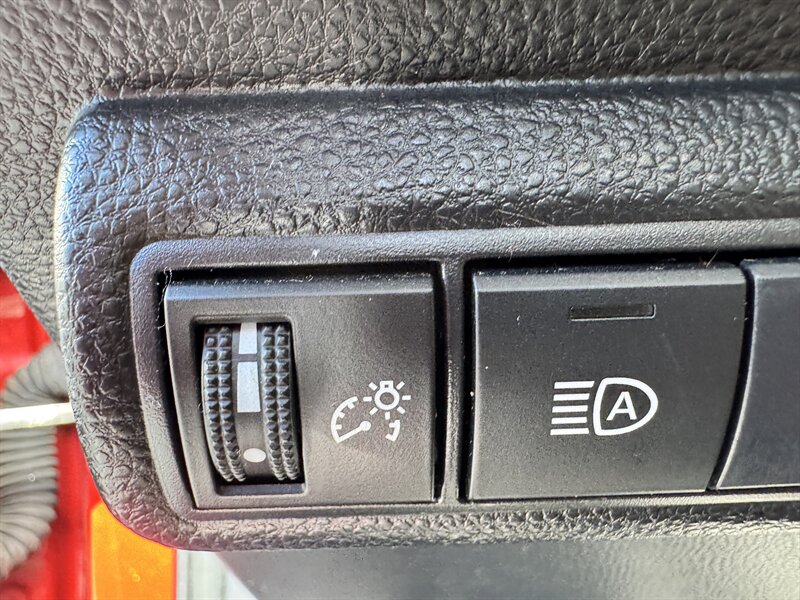 2021 Toyota Corolla LE - Photo 13 - Hayes, VA 23072