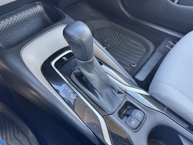 2021 Toyota Corolla LE - Photo 16 - Hayes, VA 23072