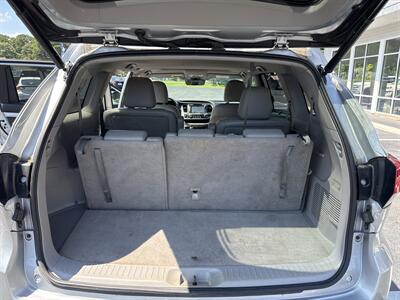 2019 Toyota Highlander XLE - Photo 13 - Hayes, VA 23072
