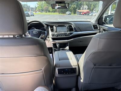 2019 Toyota Highlander XLE - Photo 21 - Hayes, VA 23072