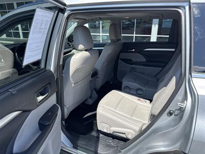 2019 Toyota Highlander XLE - Photo 12 - Hayes, VA 23072