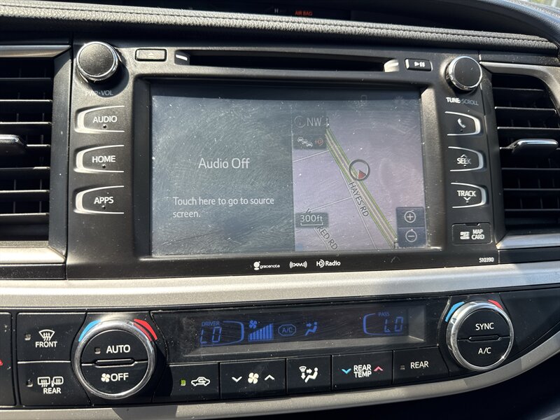 2019 Toyota Highlander XLE - Photo 30 - Hayes, VA 23072