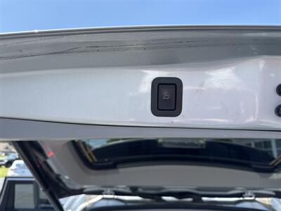 2019 Toyota Highlander XLE - Photo 14 - Hayes, VA 23072