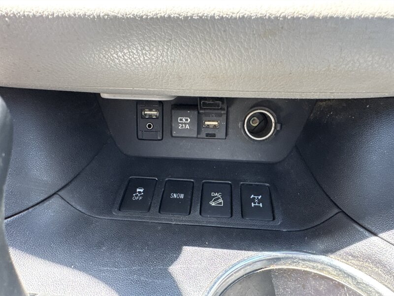 2019 Toyota Highlander XLE - Photo 28 - Hayes, VA 23072