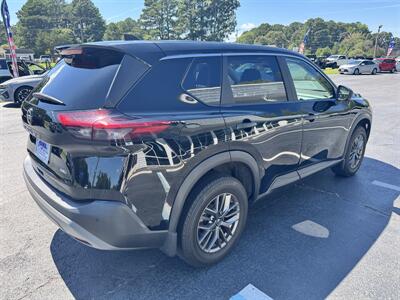 2023 Nissan Rogue S - Photo 5 - Hayes, VA 23072