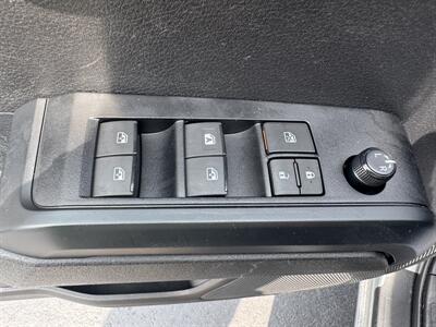 2022 Toyota Tacoma SR5 V6 4X4   - Photo 20 - Hayes, VA 23072