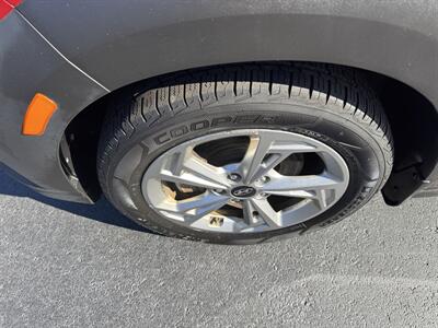 2022 Hyundai KONA SEL   - Photo 9 - Hayes, VA 23072