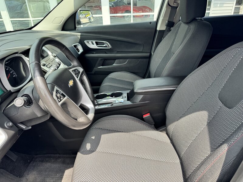 2016 Chevrolet Equinox LT - Photo 10 - Hayes, VA 23072