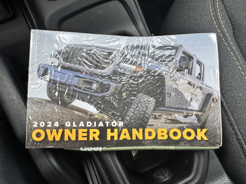 2024 Jeep Gladiator Sport - Photo 24 - Hayes, VA 23072