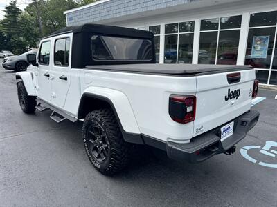 2024 Jeep Gladiator Sport - Photo 3 - Hayes, VA 23072