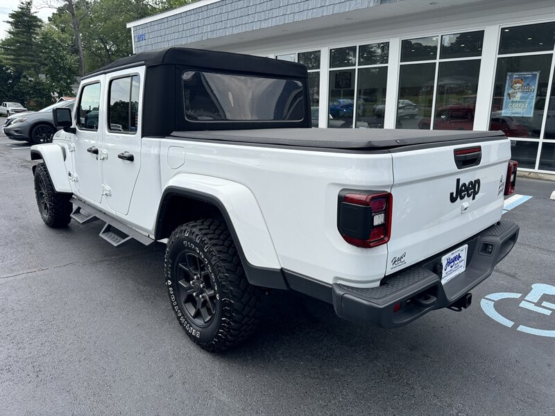 2024 Jeep Gladiator Sport - Photo 3 - Hayes, VA 23072