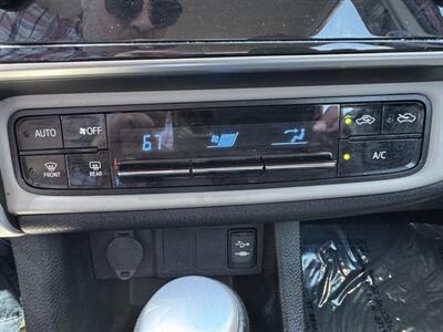 2019 Toyota Corolla LE   - Photo 18 - Hayes, VA 23072