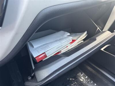 2019 Toyota Corolla LE   - Photo 19 - Hayes, VA 23072