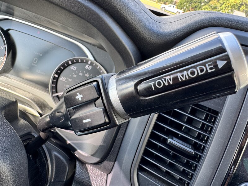 2023 Nissan Titan SV - Photo 26 - Hayes, VA 23072