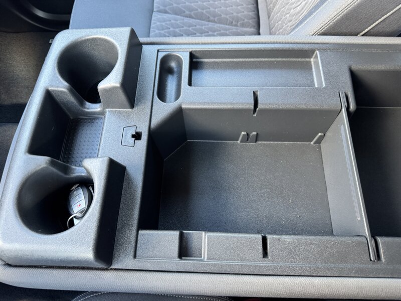 2023 Nissan Titan SV - Photo 23 - Hayes, VA 23072