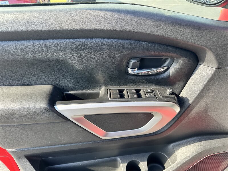 2023 Nissan Titan SV - Photo 16 - Hayes, VA 23072