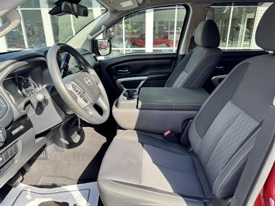 2023 Nissan Titan SV - Photo 14 - Hayes, VA 23072