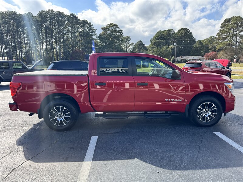 2023 Nissan Titan SV - Photo 6 - Hayes, VA 23072