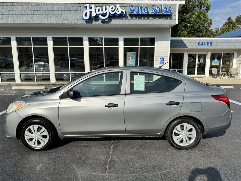 2014 Nissan Versa 1.6 S - Photo 2 - Hayes, VA 23072