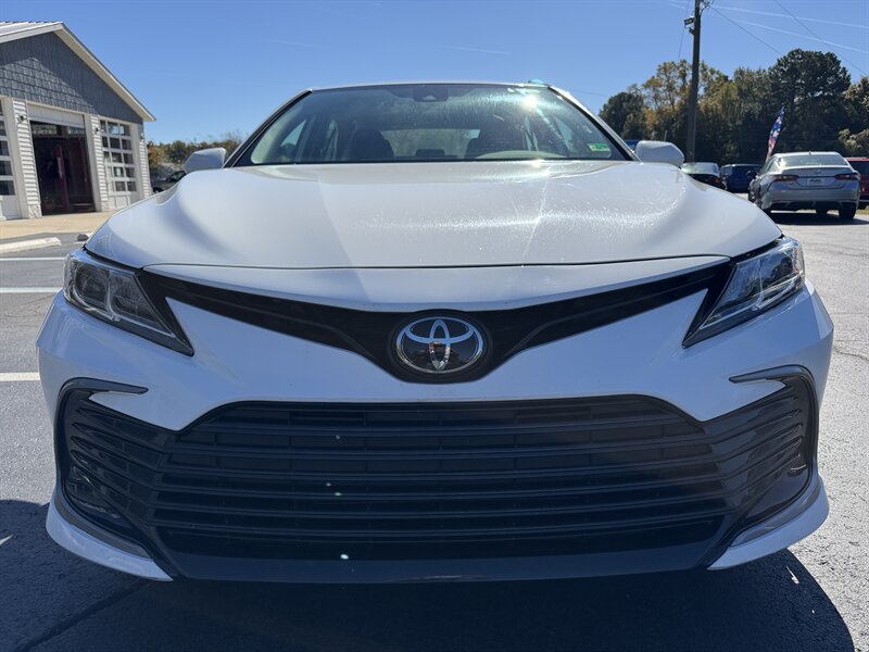 2024 Toyota Camry LE   - Photo 8 - Hayes, VA 23072